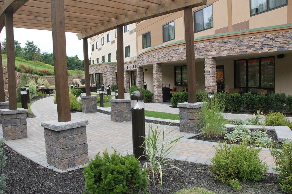 Отель Courtyard By Marriott Онеонта Экстерьер фото